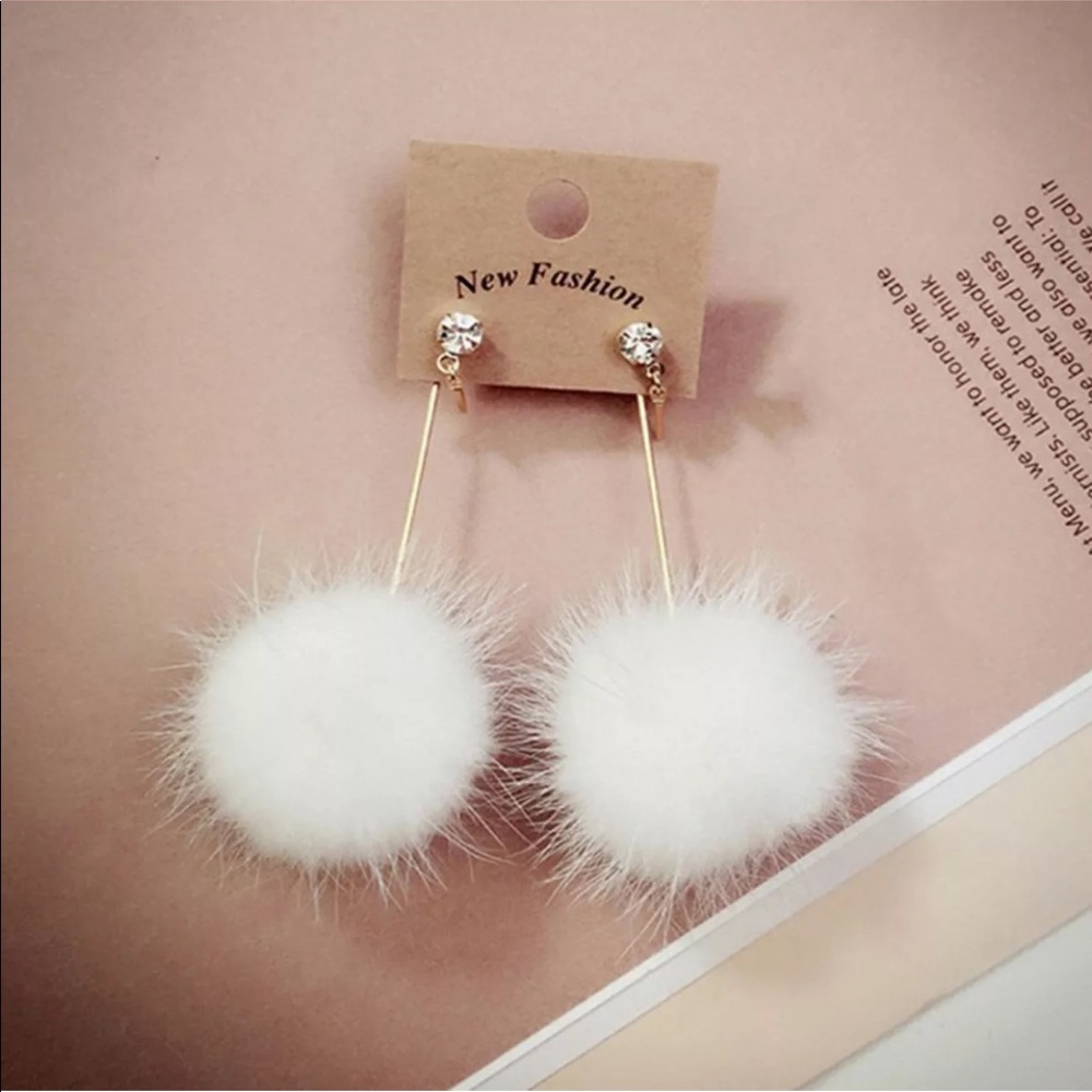 Dangle White Faux-Mink Furry Pom Pom Earrings - Picture 3 of 4